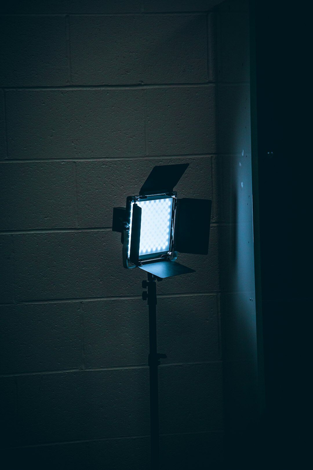led video lighting panel